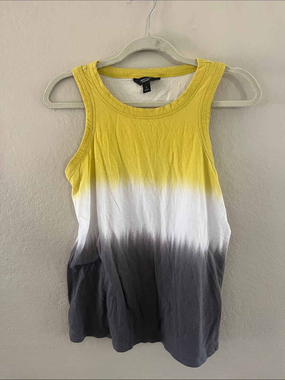 Simply Vera Vera Wang Yellow White Gray Ombré Tank Top